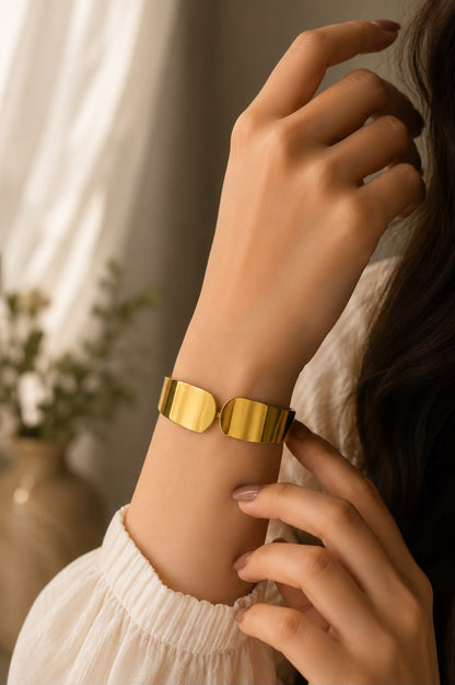 Gulloria Classic Gold Cuff